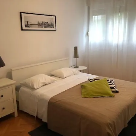 Apartment Main Street